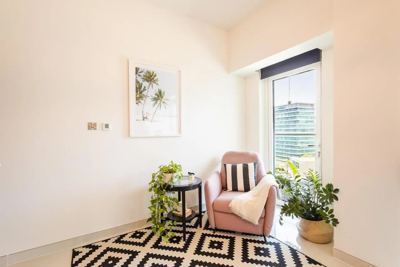 Voyage 5 Star Al Hadeel Sunset Sea View Apartment Abu Dhabi