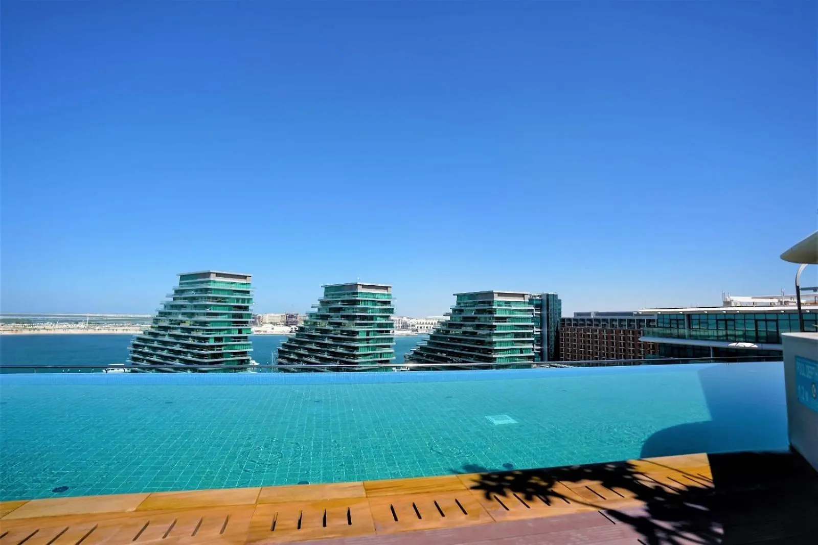 Voyage 5 Star Al Hadeel Sunset Sea View Apartment Abu Dhabi 0*,  United Arab Emirates