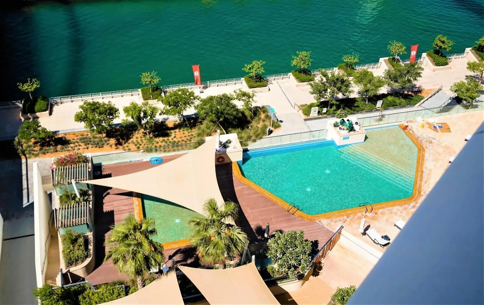 Voyage 5 Star Al Hadeel Sunset Sea View Apartment Abu Dhabi
