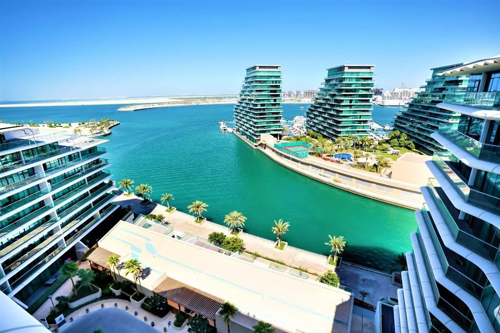Voyage 5 Star Al Hadeel Sunset Sea View Apartment Abu Dhabi