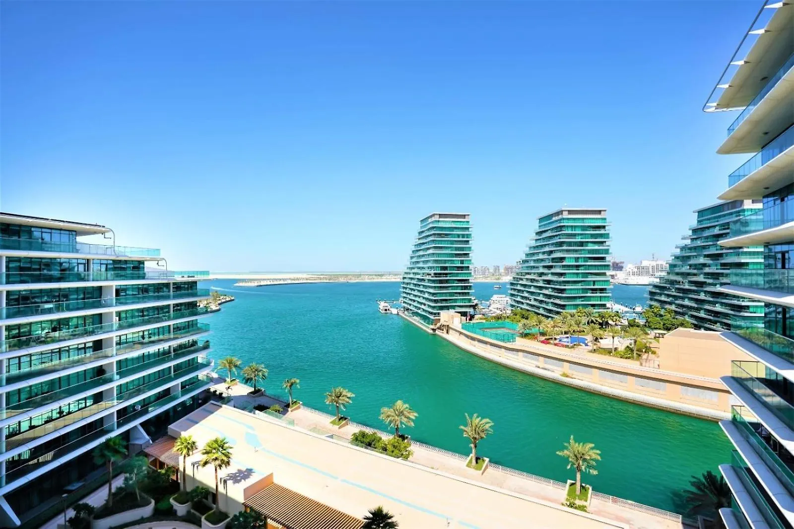 Voyage 5 Star Al Hadeel Sunset Sea View Apartment Abu Dhabi United Arab Emirates