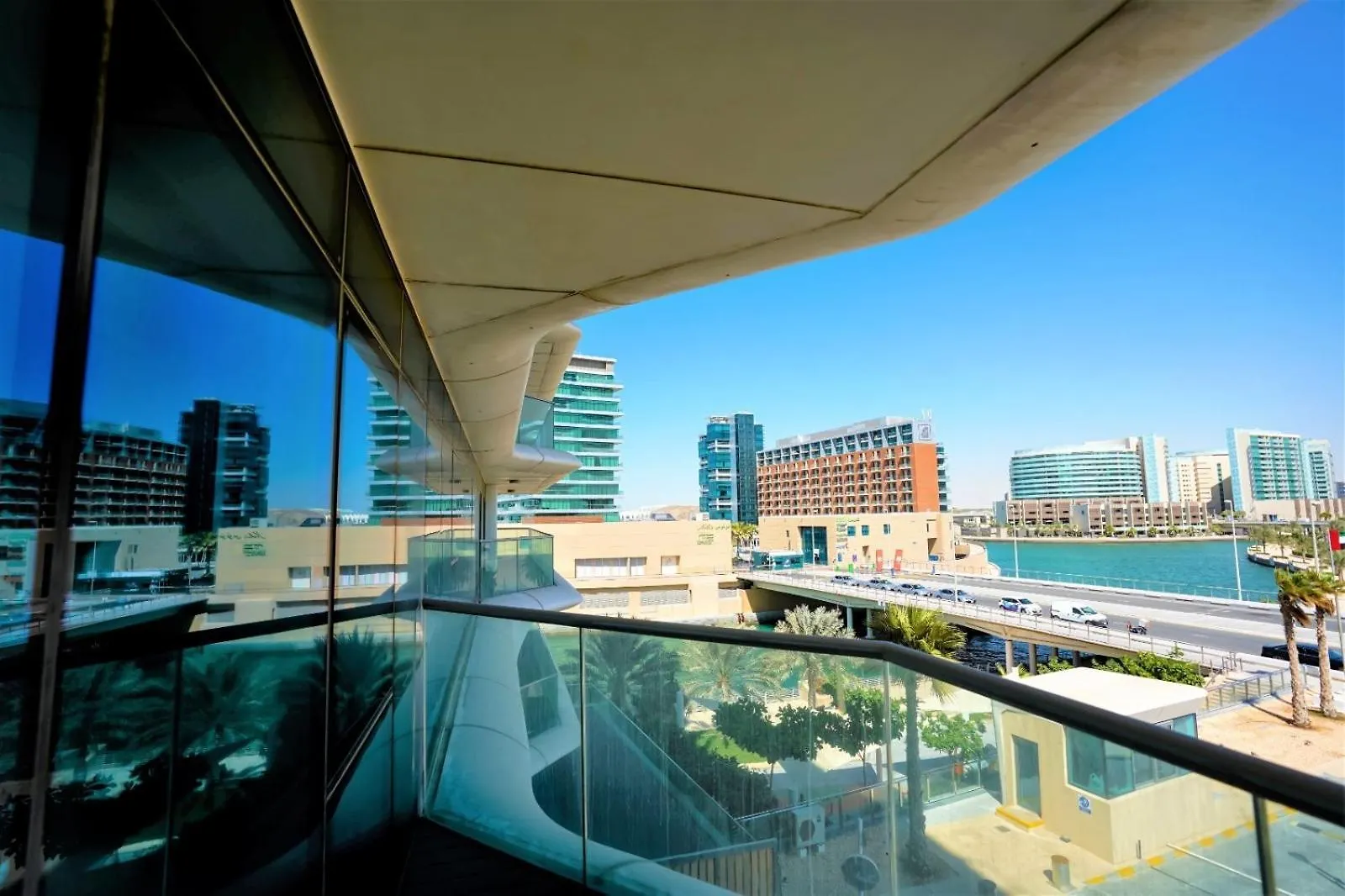 Voyage 5 Star Al Hadeel Sunset Sea View Apartment Abu Dhabi