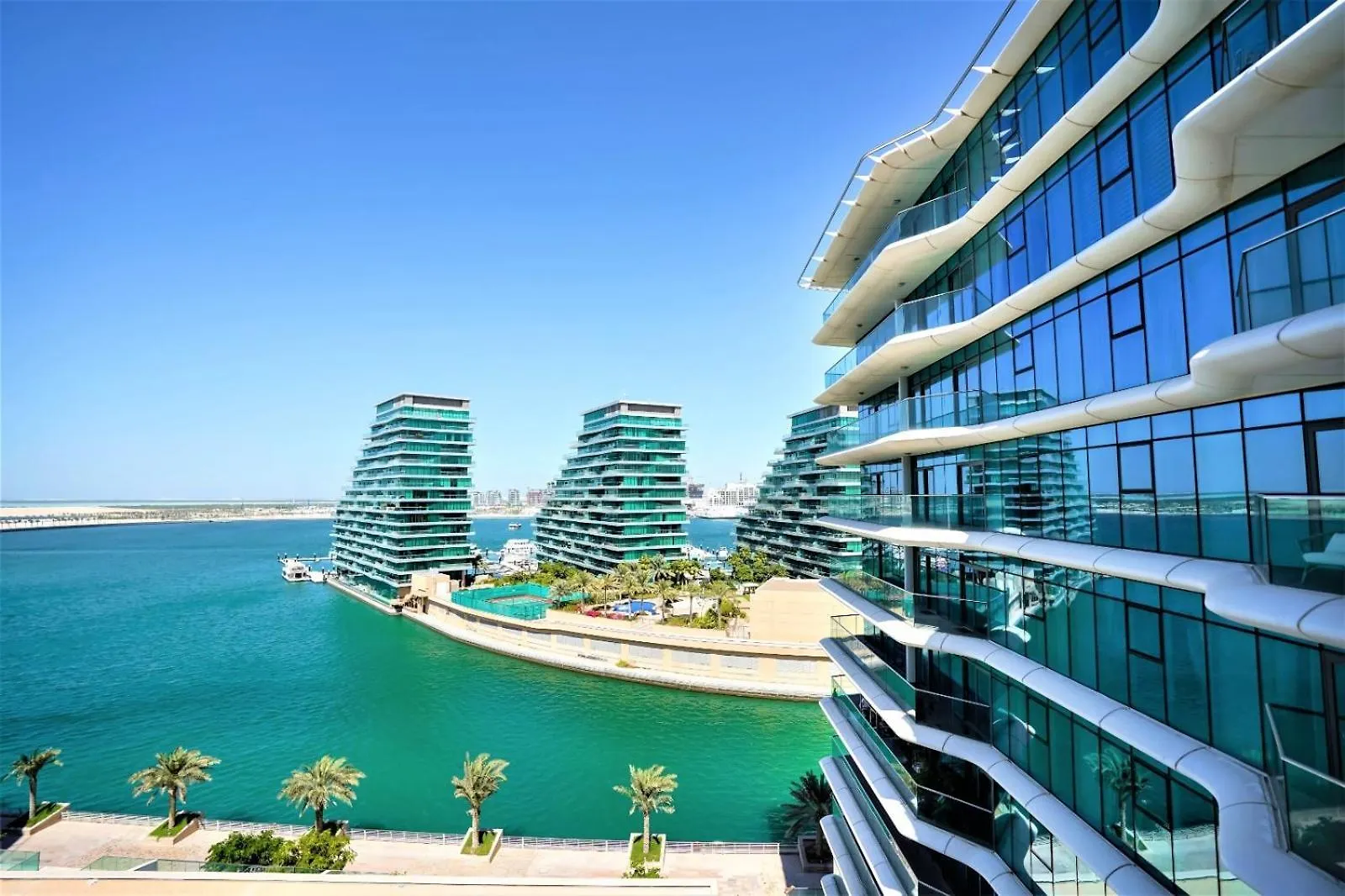 Voyage 5 Star Al Hadeel Sunset Sea View Apartment Abu Dhabi 0*,
