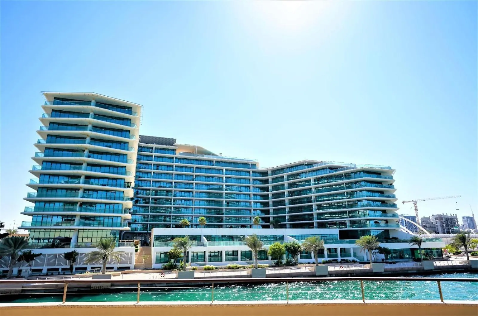 Voyage 5 Star Al Hadeel Sunset Sea View Apartment Abu Dhabi