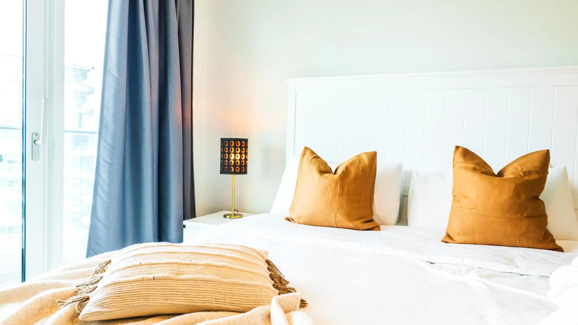 Voyage 5 Star Al Hadeel Sunset Sea View Apartment Abu Dhabi